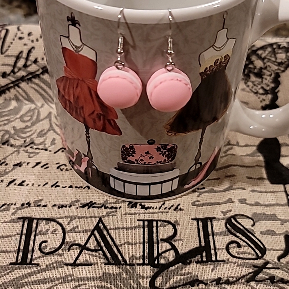 🎀 Parisian Macaroon Earrings